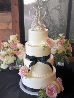 custom wedding cakes, brides cakes, bakery mckinney tx