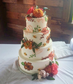 custom wedding cakes, brides cakes, bakery mckinney tx
