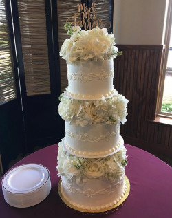 custom wedding cakes, brides cakes, bakery mckinney tx