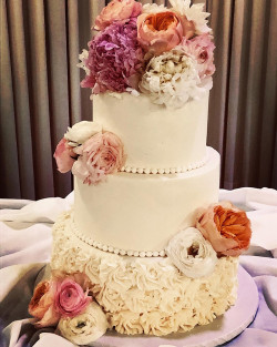 custom wedding cakes, brides cakes, bakery mckinney tx