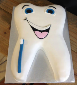 custom graduation cakes, party cakes, bakery mckinney tx