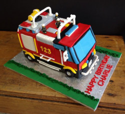 custom made kids cakes, birthday cakes, dallas bakery, mckinney tx